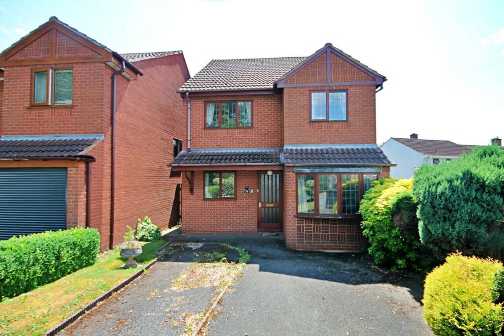 4 bedroom detached house for sale in Salters Lane, Tamworth, B79