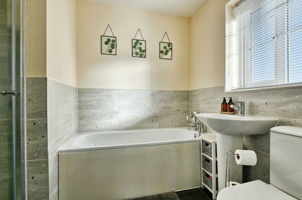 Additional property image - Yarrow Close, Tamworth