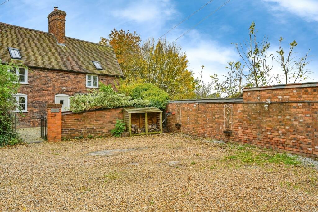 Additional property image - Coventry Road, Kingsbury, Tamworth