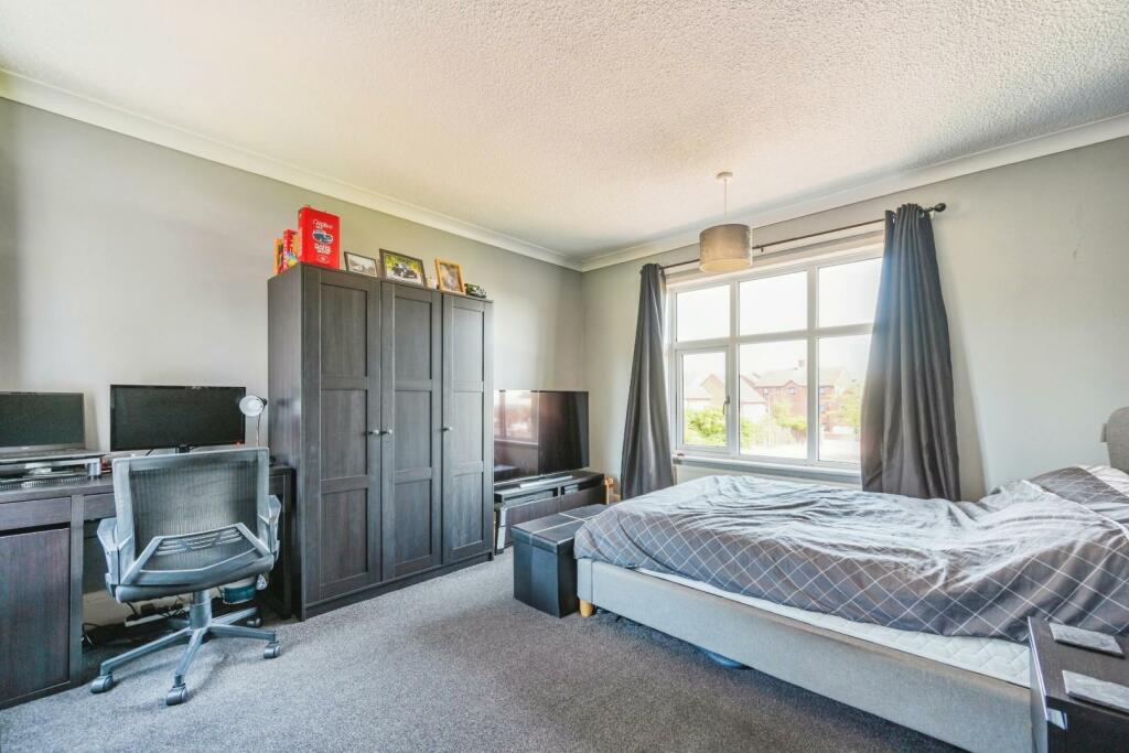 Additional property image - Lichfield Street, Fazeley, Tamworth