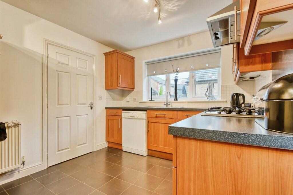 Additional property image - Valley Drive, Wilnecote, Tamworth