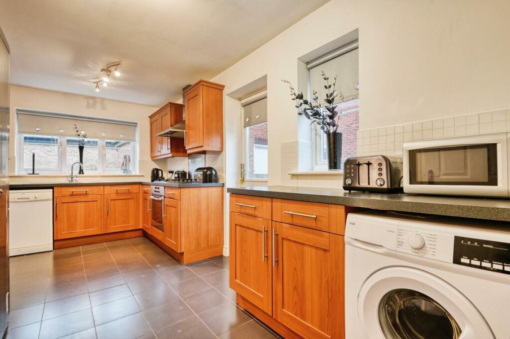 Additional property image - Valley Drive, Wilnecote, Tamworth