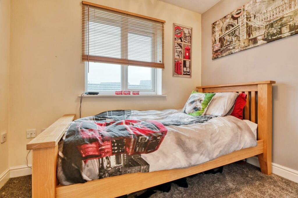 Additional property image - Valley Drive, Wilnecote, Tamworth