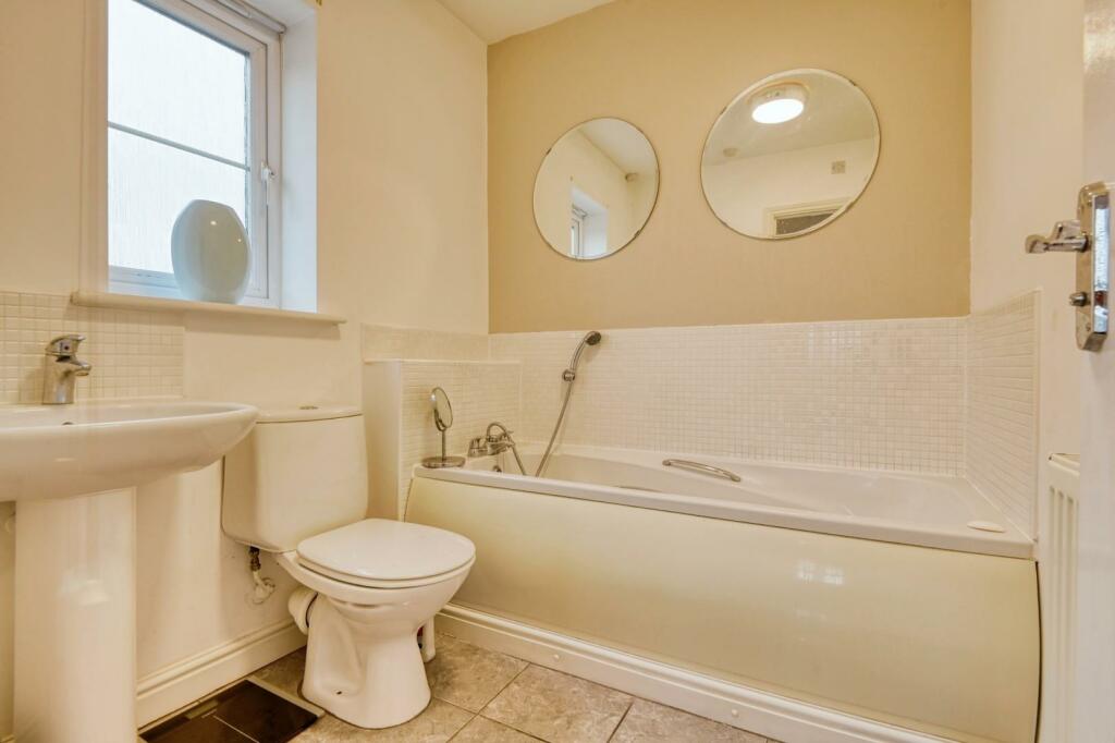 Additional property image - Valley Drive, Wilnecote, Tamworth