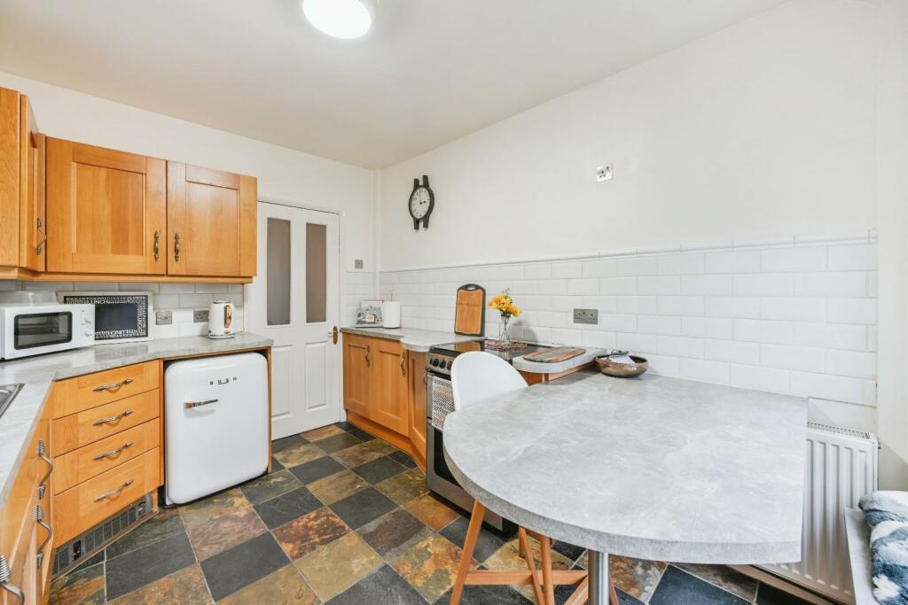 Additional property image - Dosthill Road, Two Gates, Tamworth
