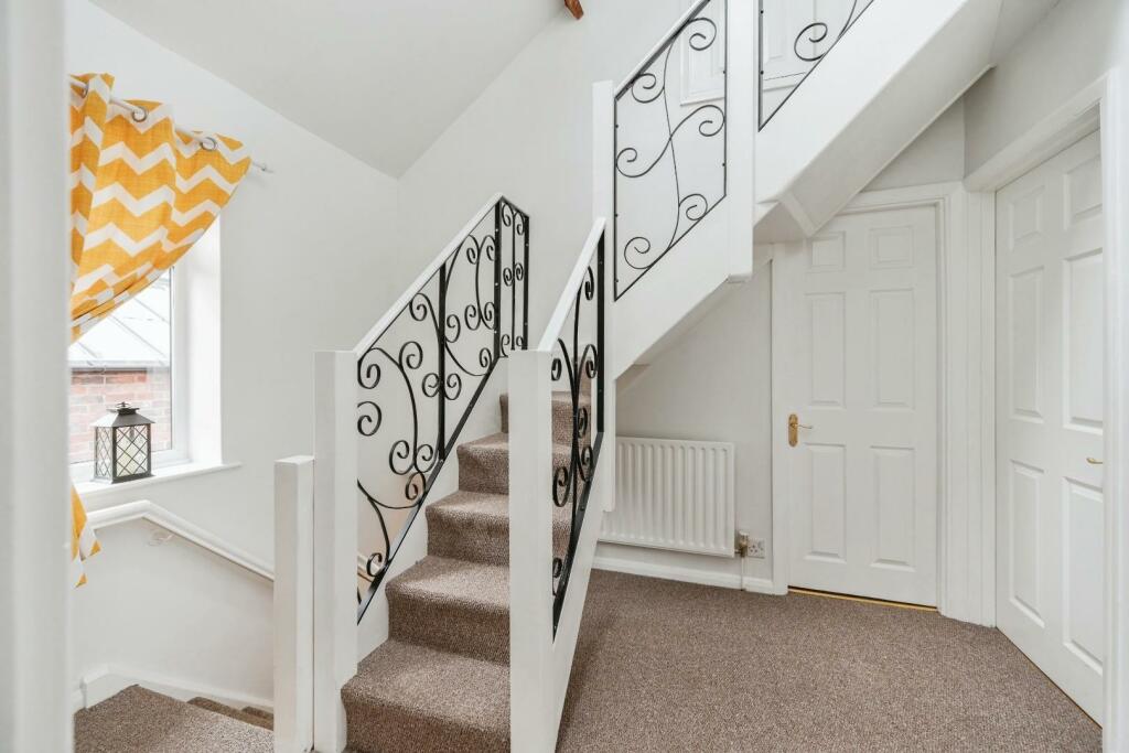 Additional property image - Dosthill Road, Two Gates, Tamworth