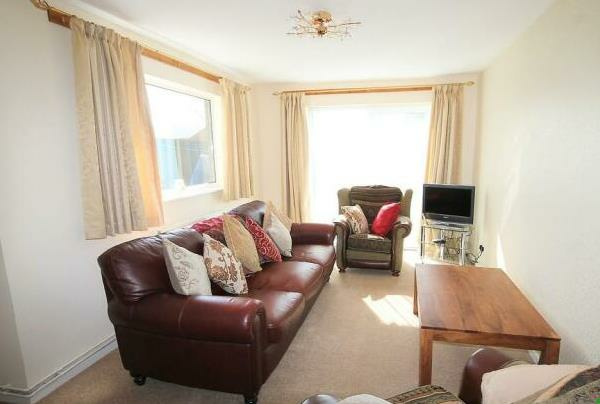 Additional property image - Keats Close, Tamworth