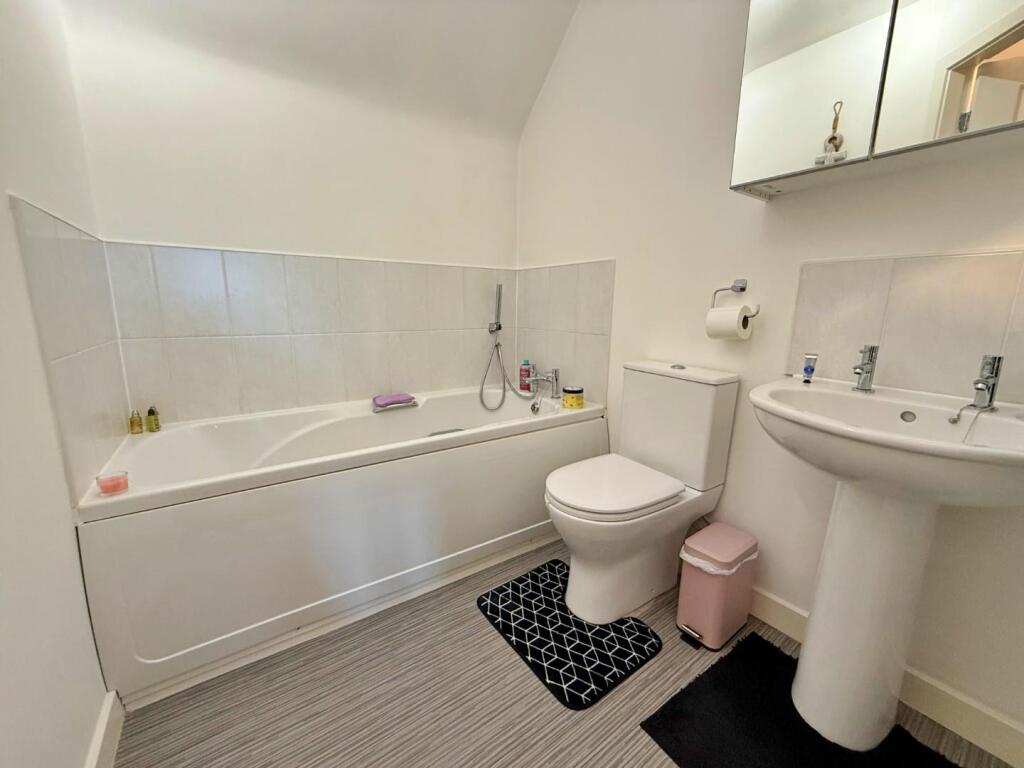 Additional property image - Marina View, Fazeley, Tamworth