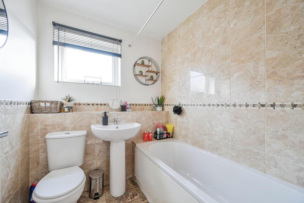 Additional property image - Avill, Hockley, Tamworth