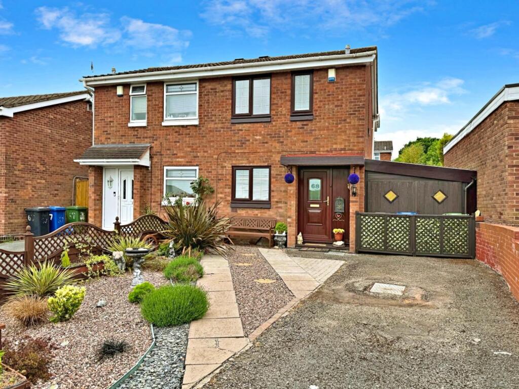 Main image of property: Grassholme, Wilnecote, Tamworth