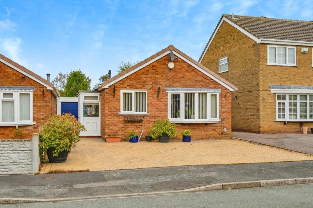 Main image of property: Jason Close, Tamworth