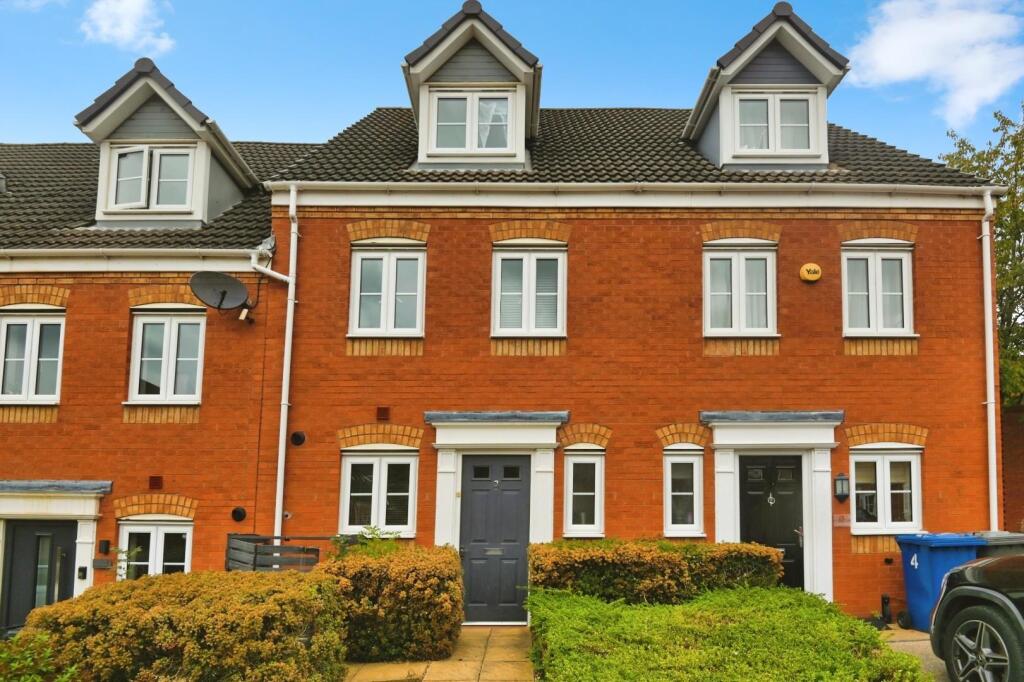 Main image of property: Russell Close, Wilnecote, Tamworth