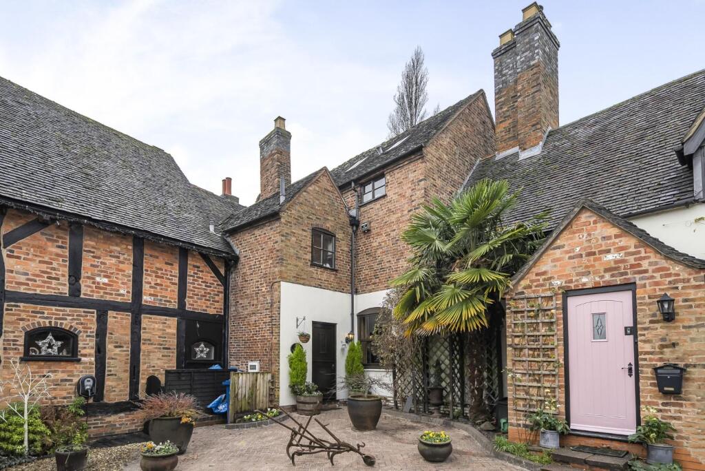 Main image of property: Church Farm Mews, Dosthill, Tamworth