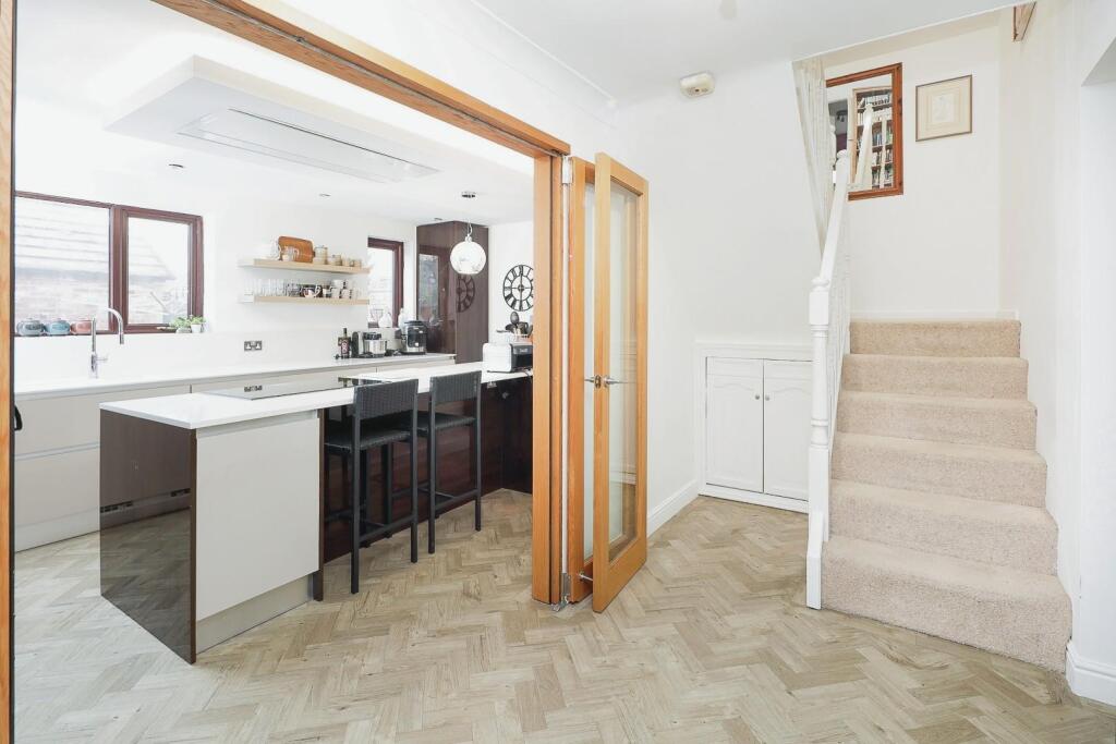 Additional property image - Hurley Close, Sutton Coldfield