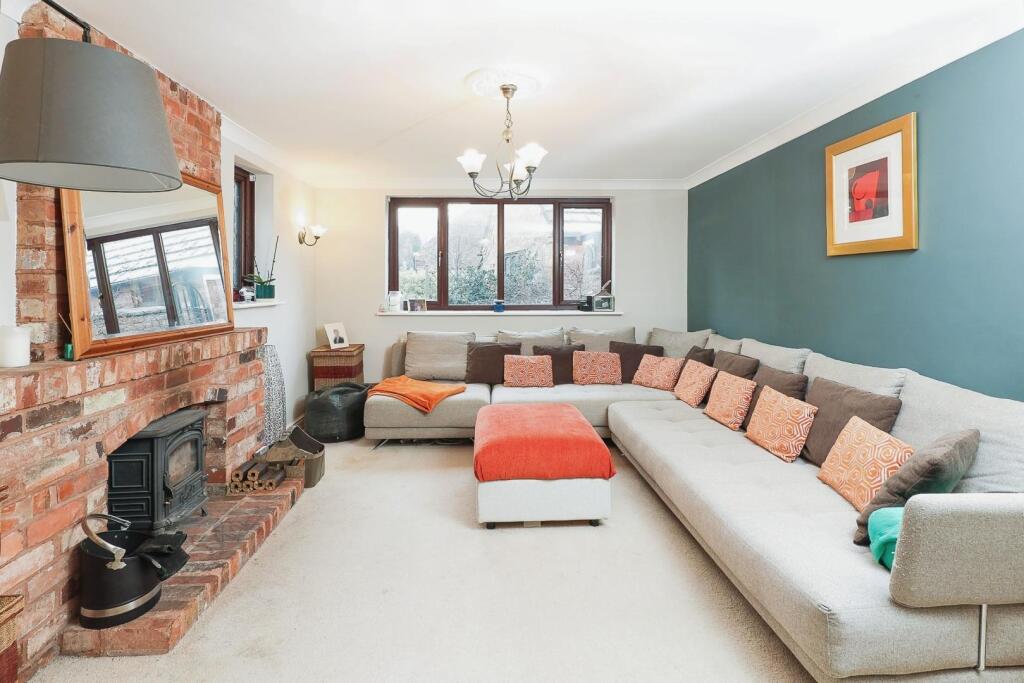 Additional property image - Hurley Close, Sutton Coldfield