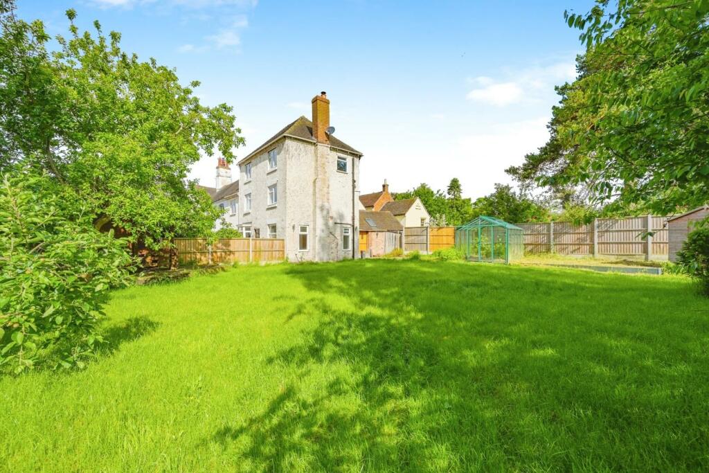 4 bedroom character property for sale in Main Street, Yoxall