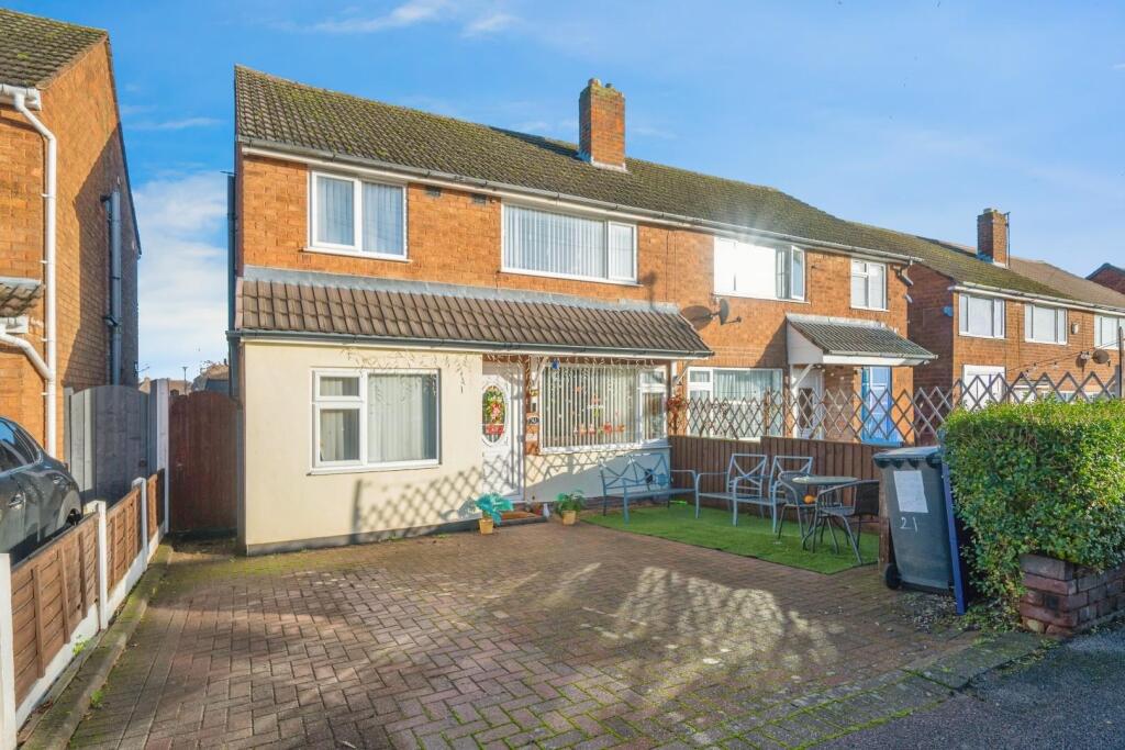 Main image of property: Leyfields, Lichfield