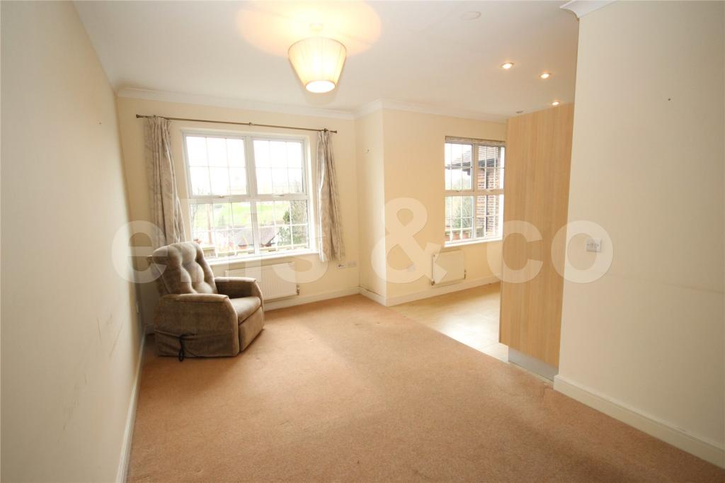 1 bedroom apartment for sale in Chalet Estate, Hammers Lane, Mill Hill