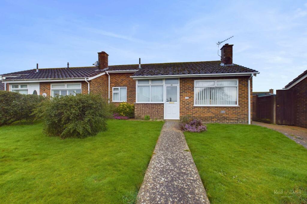 2 bedroom semidetached bungalow for sale in Seven Sisters Road, Lower