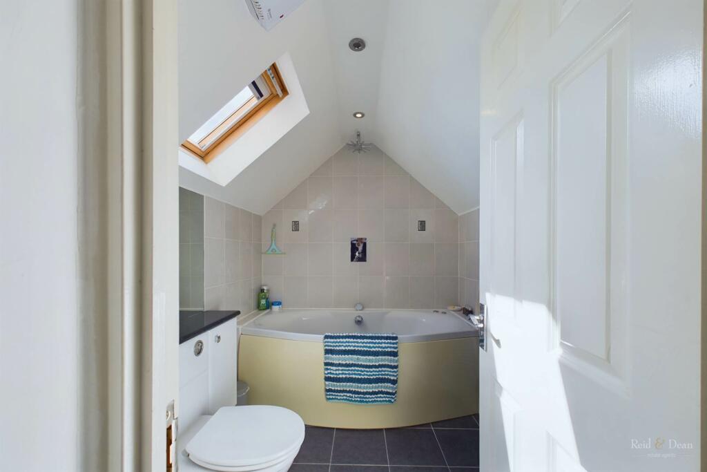 Additional property image - The Piazza, Sovereign Harbour