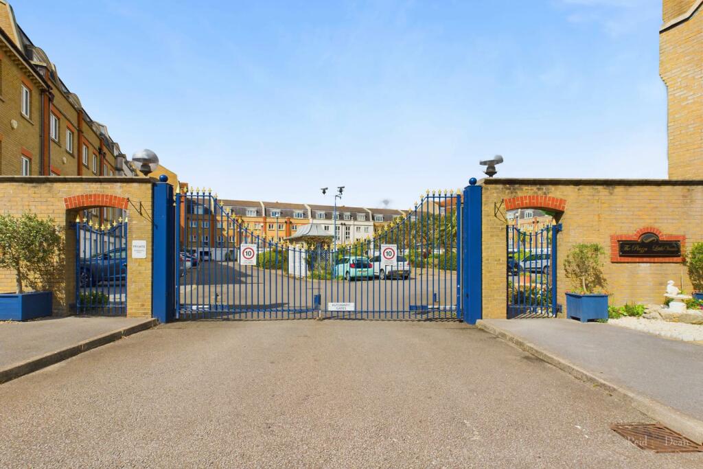 Additional property image - The Piazza, Sovereign Harbour