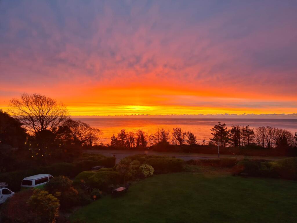 Additional property image - Chatsworth Gardens, Eastbourne