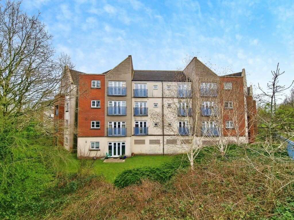 2 bedroom apartment for rent in Whistle Road, Mangotsfield, Bristol, BS16