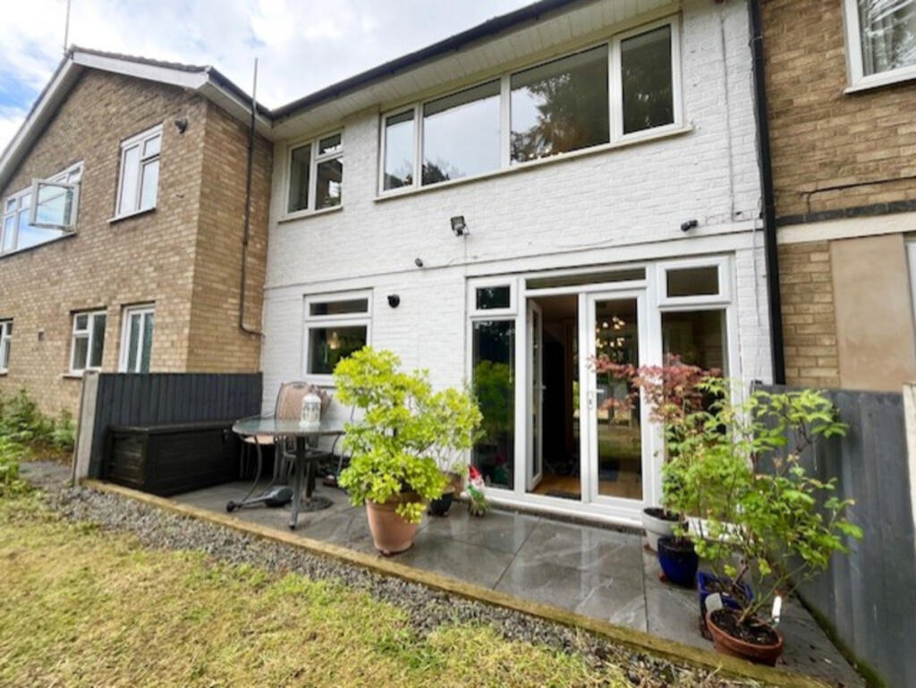 Main image of property: Maytree Close, Leicester, LE9