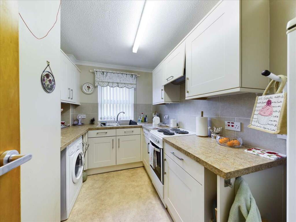 2 bedroom retirement property for sale in Balmoral Court, Springfield Road, Chelmsford, CM2