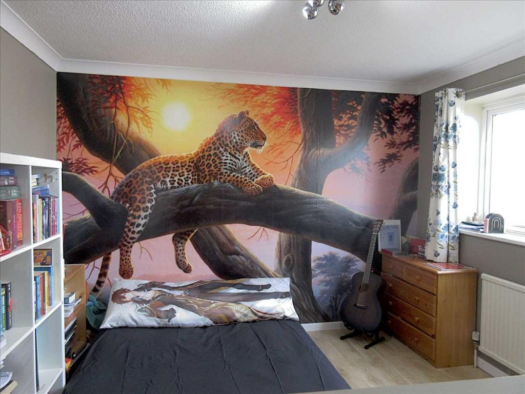 BEDROOM TWO