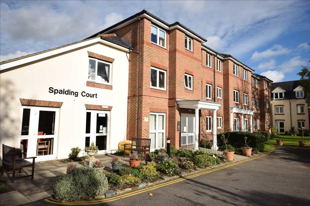 2 bedroom retirement property for sale in Spalding Court, Cedar Avenue