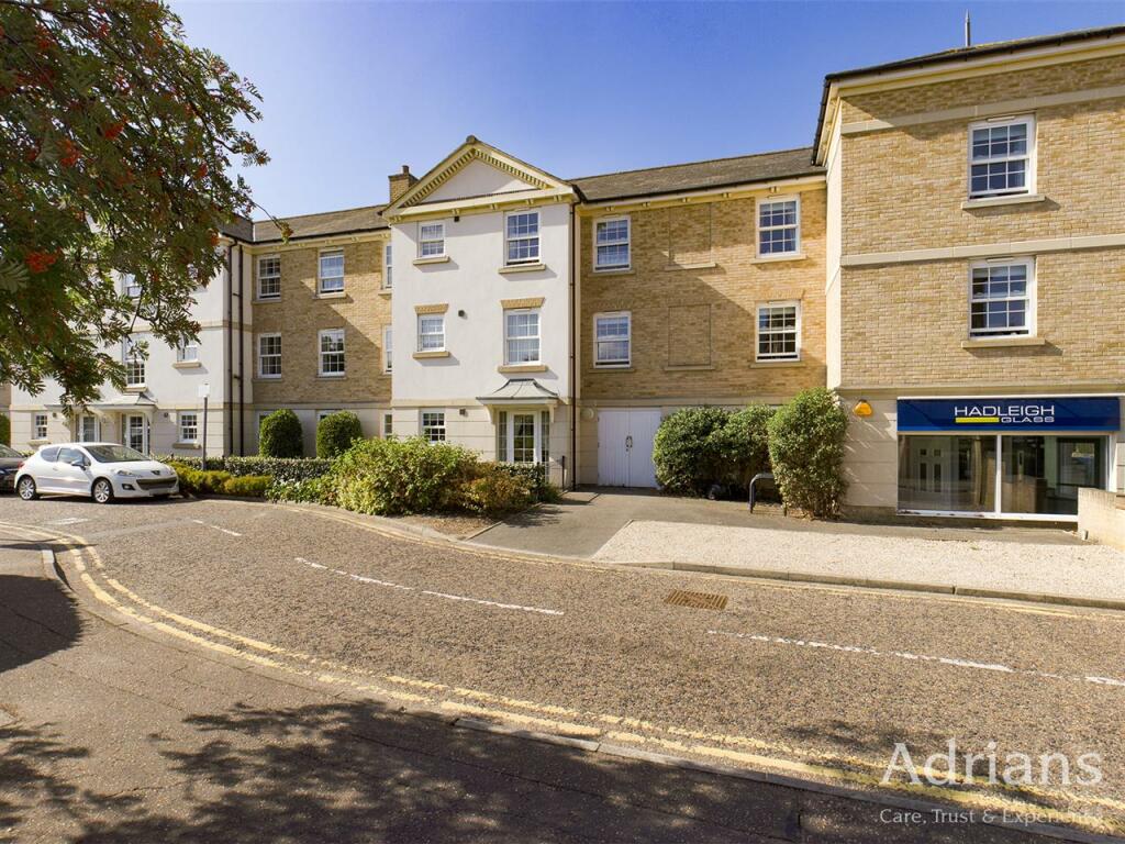 1 bedroom retirement property for sale in Tyrell Lodge, Springfield Road, Chelmsford, CM2