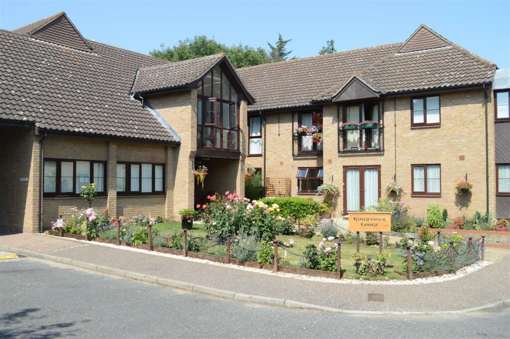 2 bedroom retirement property for sale in Kingfisher Lodge, The Dell