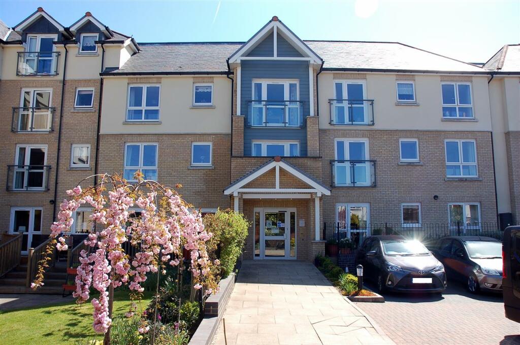 1 bedroom retirement property for sale in Bailey Court, New Writtle Street, Chelmsford, CM2