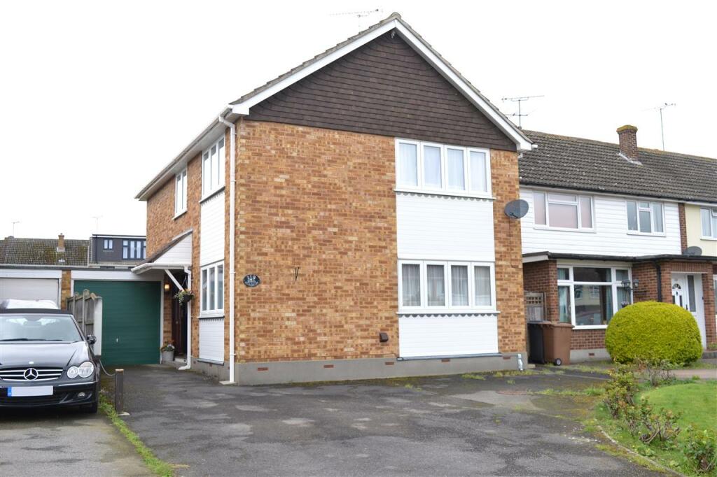 4 bedroom detached house for sale in Millfields, Writtle, Chelmsford, CM1
