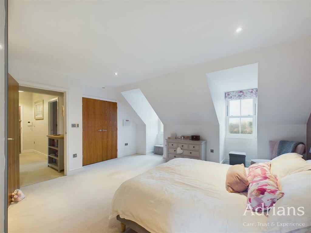 Additional property image - Broomfield Road, Chelmsford