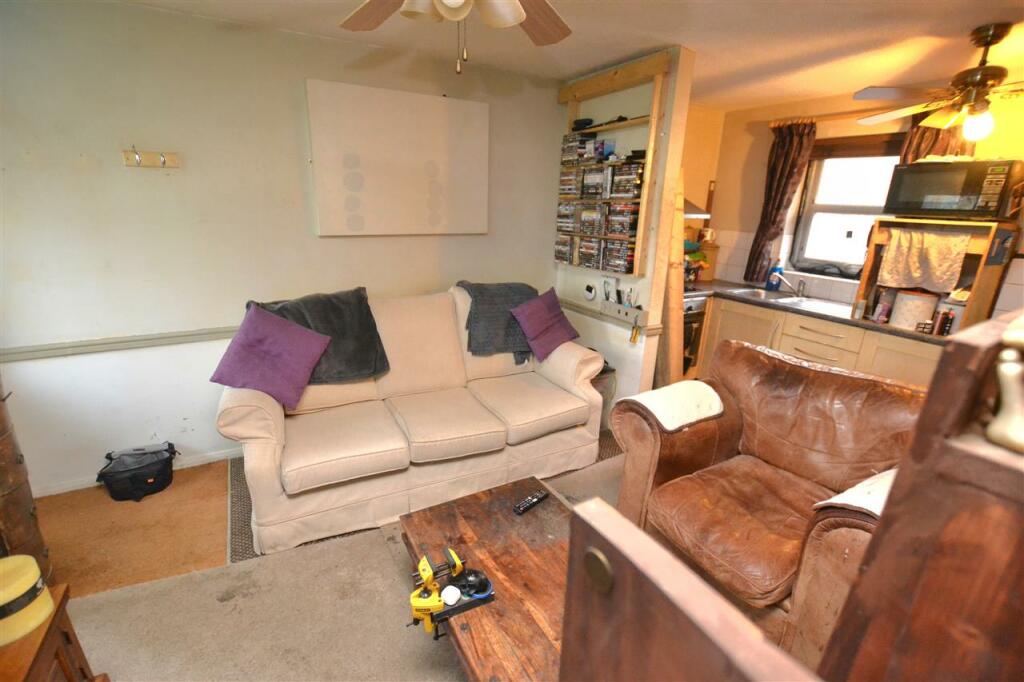 Additional property image - Colyers Reach, Chelmsford