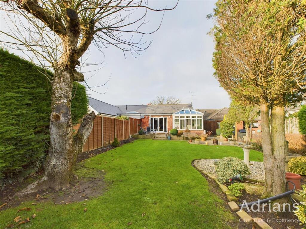 Additional property image - Watchouse Road, Chelmsford