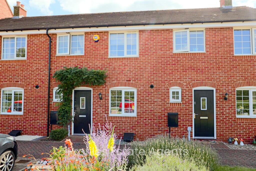 3 bedroom town house for sale in Sansome Drive, Hinckley, LE10