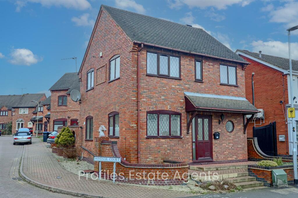 2 bedroom detached house for sale in Windsor Street, Burbage, Hinckley