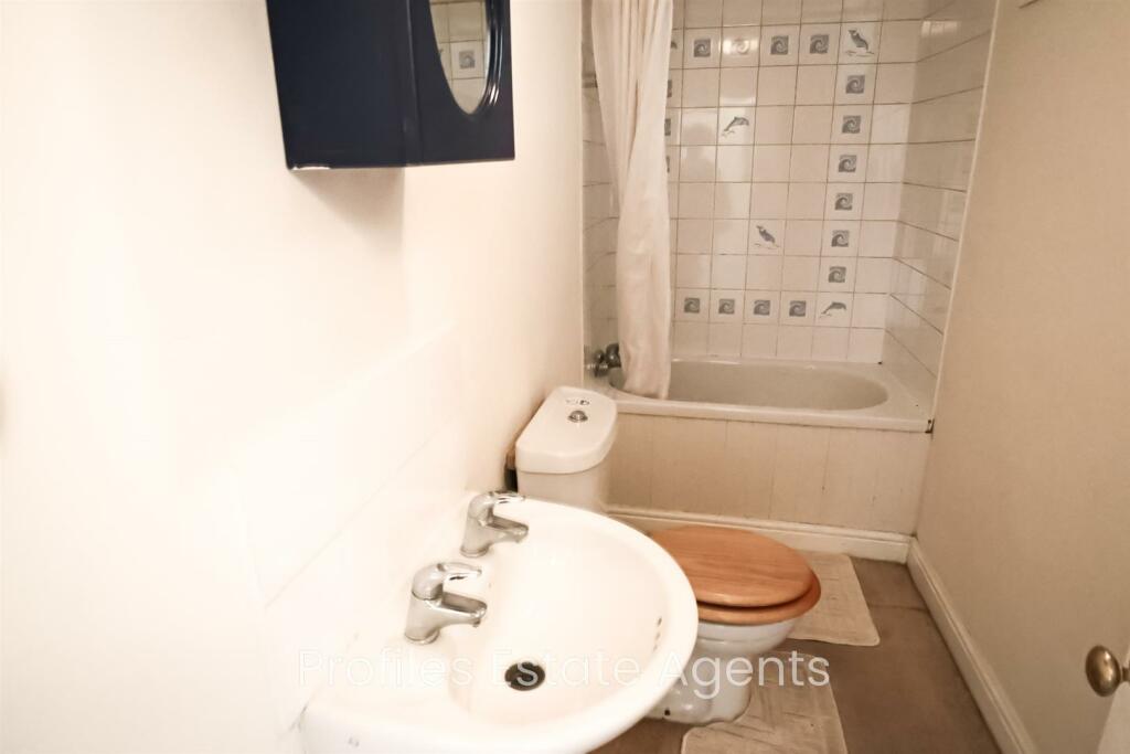 Additional property image - Blacksmiths Yard, Stoke Golding
