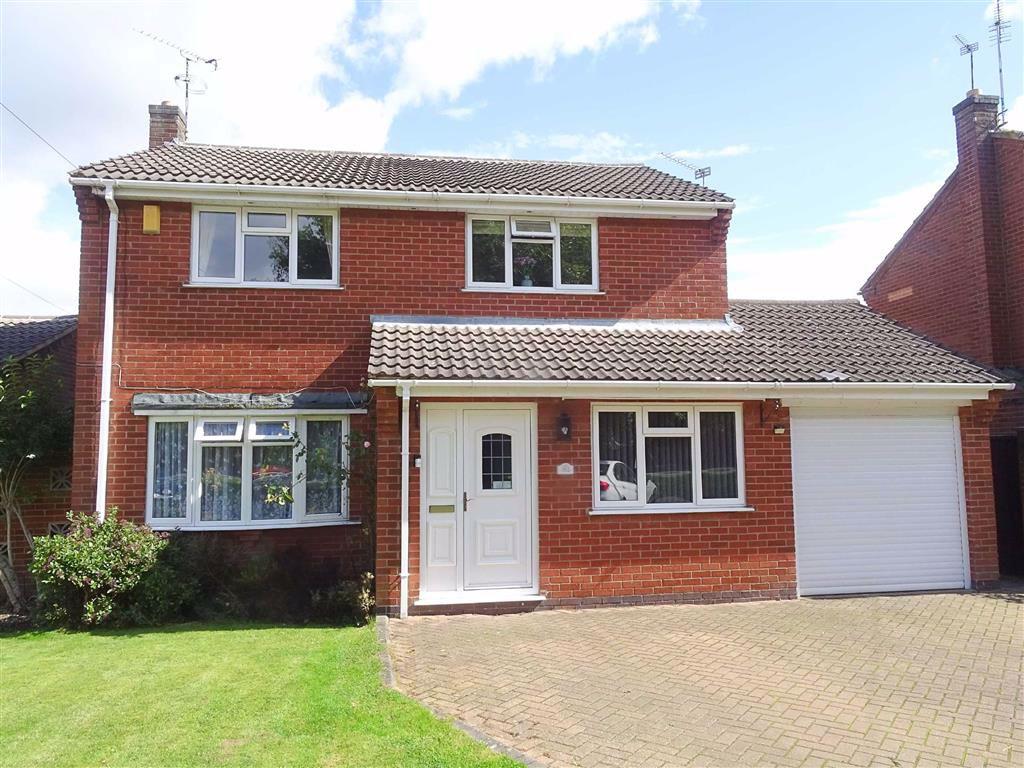 4 bedroom detached house for sale in Rugby Road, Burbage, LE10