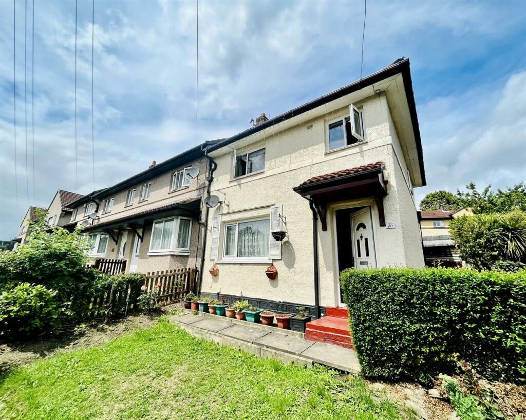 3 bedroom semidetached house for sale in Riddings Road, Deighton