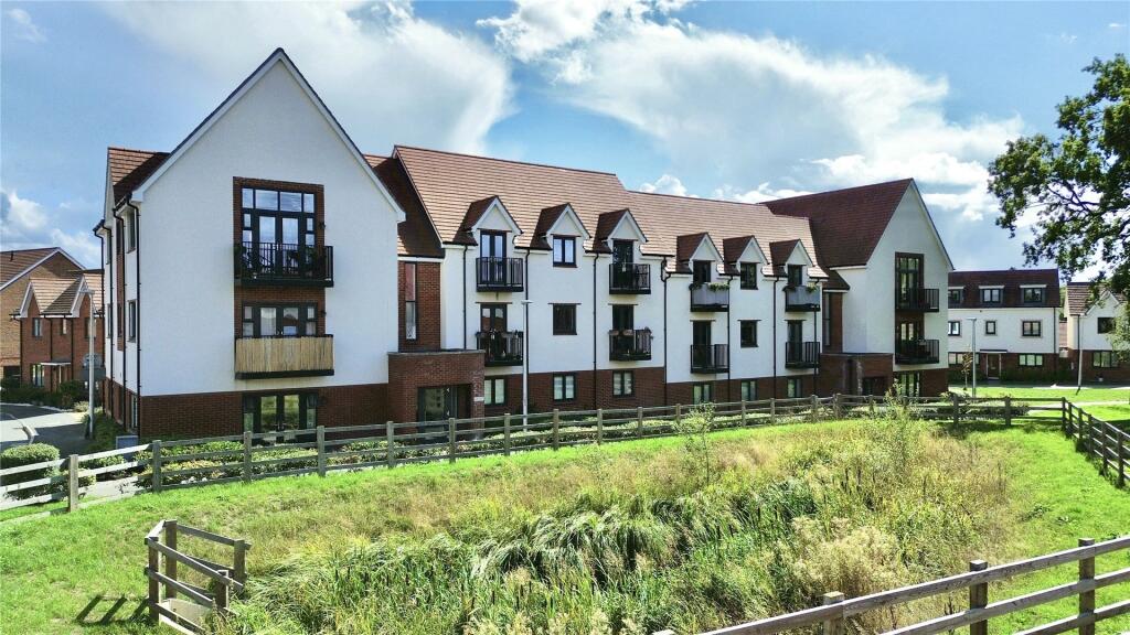 Main image of property: Quiller Avenue, Arborfield Green, Reading, Berkshire, RG2