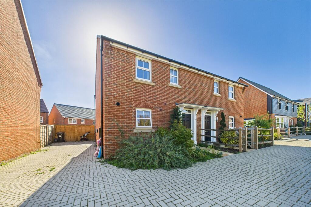 Main image of property: Wheat Street, Finchwood Park, Wokingham, Bracknell Forest, RG40
