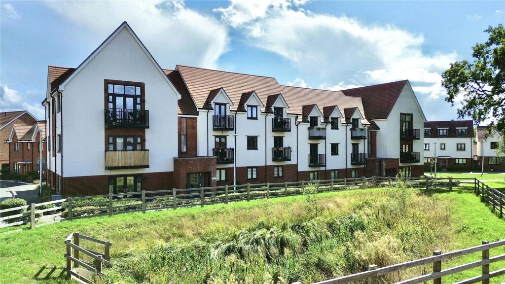 Main image of property: Quiller Avenue, Arborfield Green, Reading, Berkshire, RG2