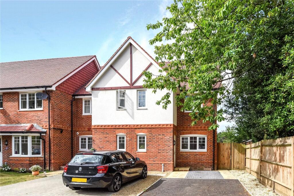 Main image of property: Kerr Gardens, Wokingham, Berkshire, RG40