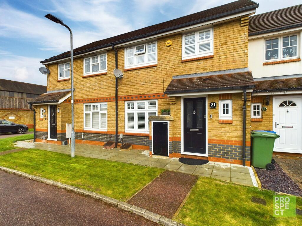 3 bedroom terraced house for sale in Roby Drive, Bracknell, Berkshire, RG12