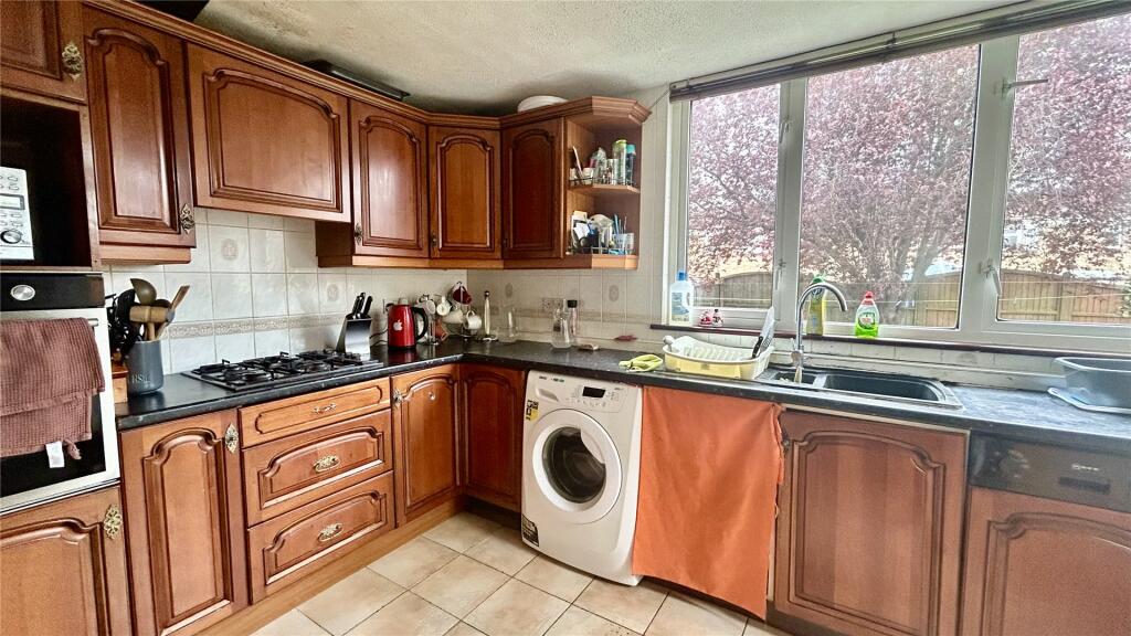 4 bedroom terraced house for sale in Great Hollands