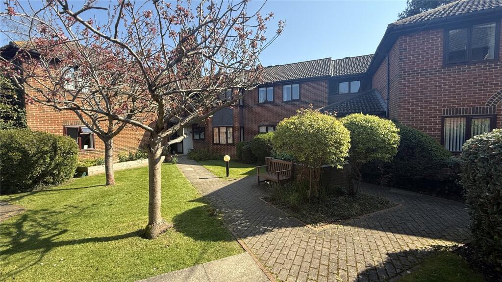 Main image of property: Huntsgreen Court, Bracknell, Berkshire, RG12